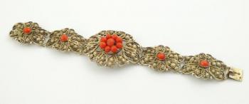 Stříbrný náramek se mořskými korály - Estonsko Stříbrný náramek se mořskými korály - Estonsko